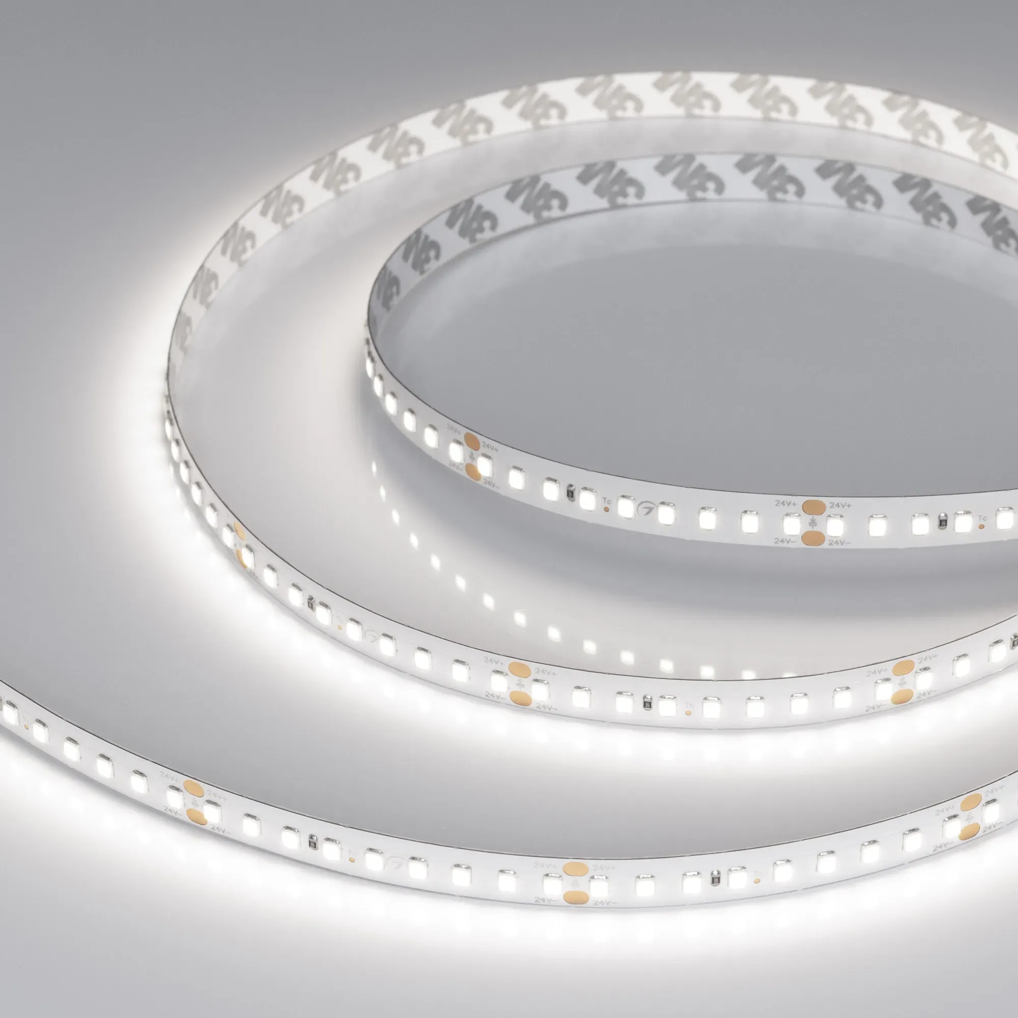 Лента светодиодная RT-A144-10mm 24V White6000 (7.7 W/m, IP20, 2835, 5m) (Arlight, высок.эфф.200 лм/Вт)